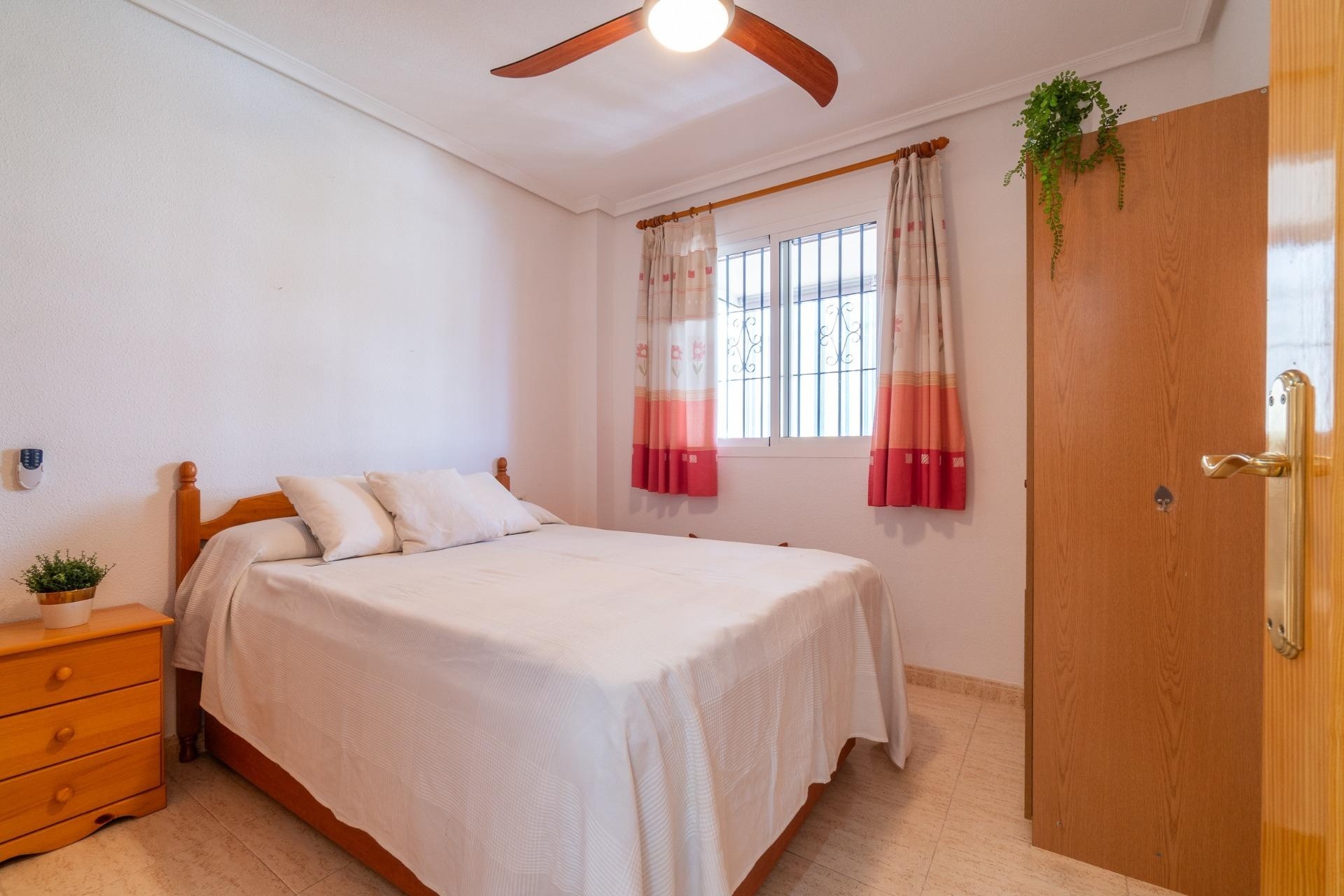Langzeitmiete - Wohnung / Apartment -
Torrevieja - La Mata