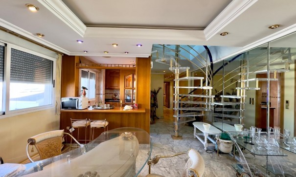 Lejlighed lejlighed - Videresalg - Torrevieja - Centro