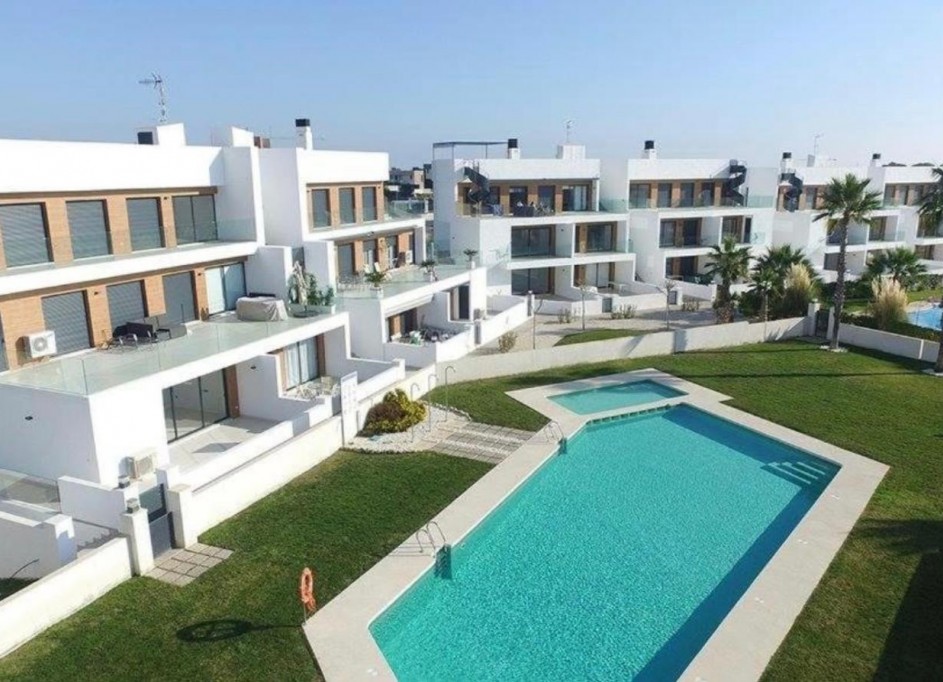 Location longue durée - Apartement Flat -
Orihuela Costa - La fuente