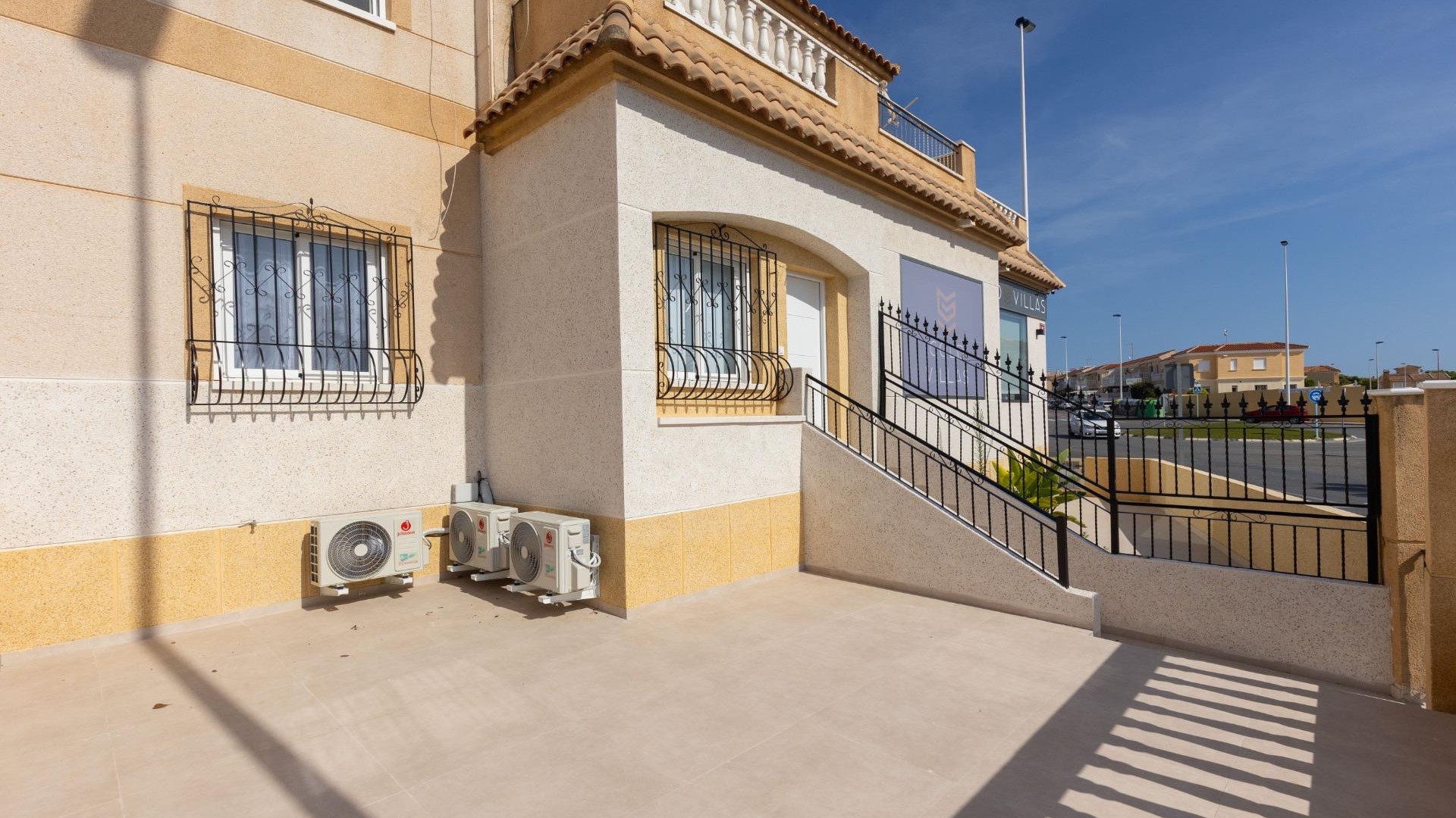 Location longue durée - Apartement Flat -
Torrevieja - Zona los Frutales