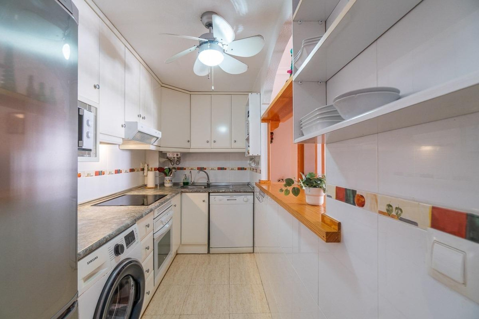 Location longue durée - Appartement -
Torrevieja - La Mata