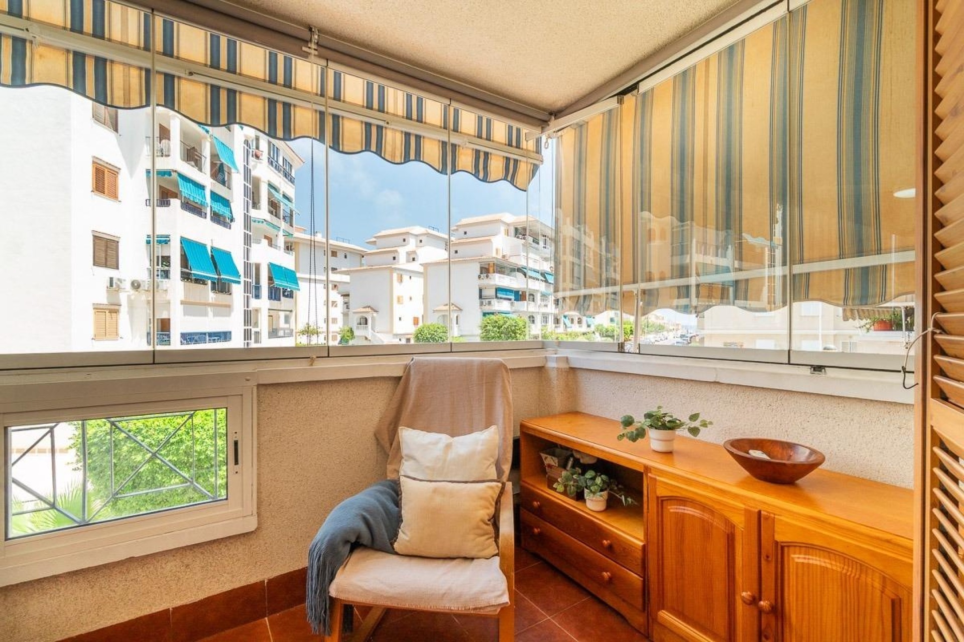 Location longue durée - Appartement -
Torrevieja - La Mata