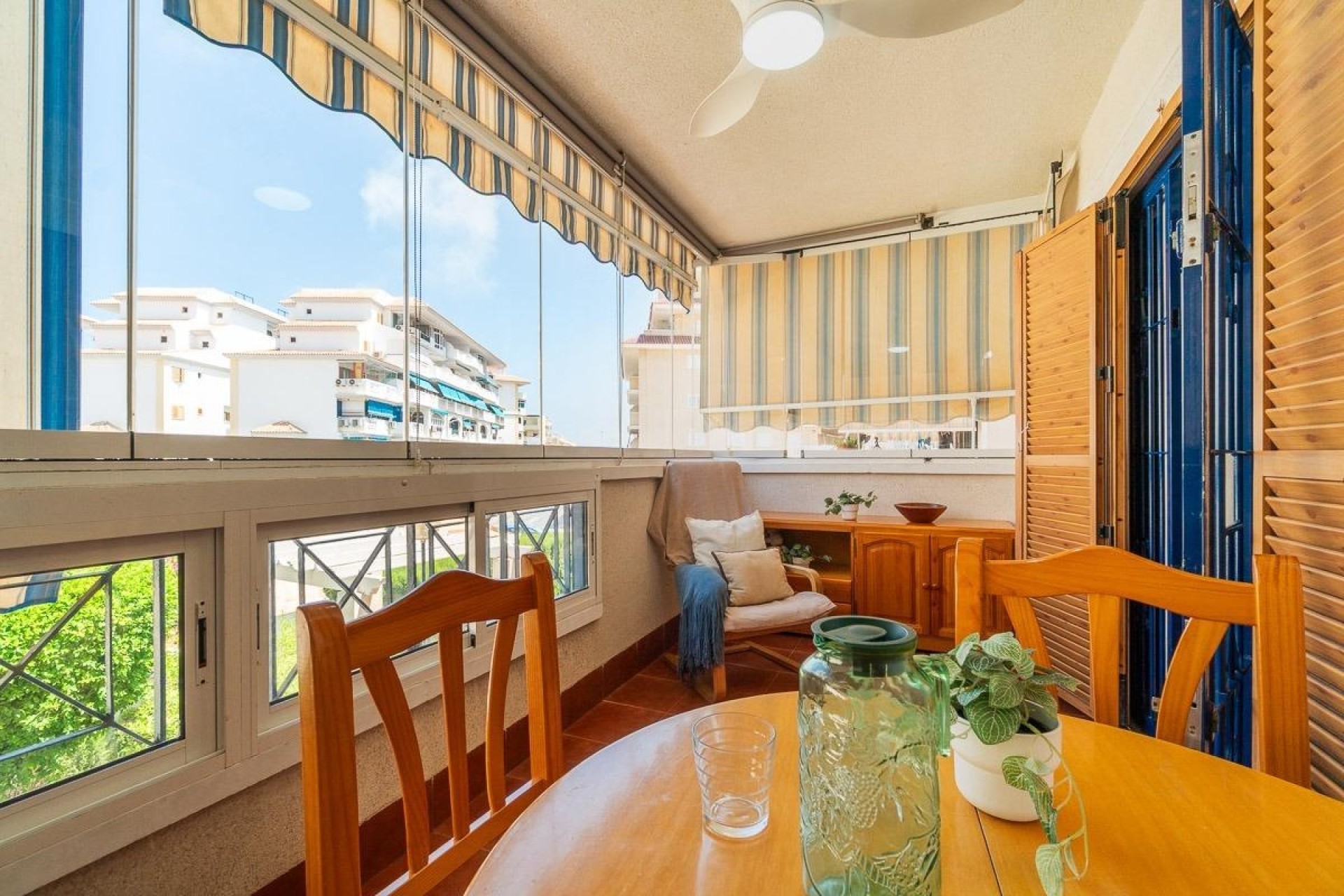 Location longue durée - Appartement -
Torrevieja - La Mata