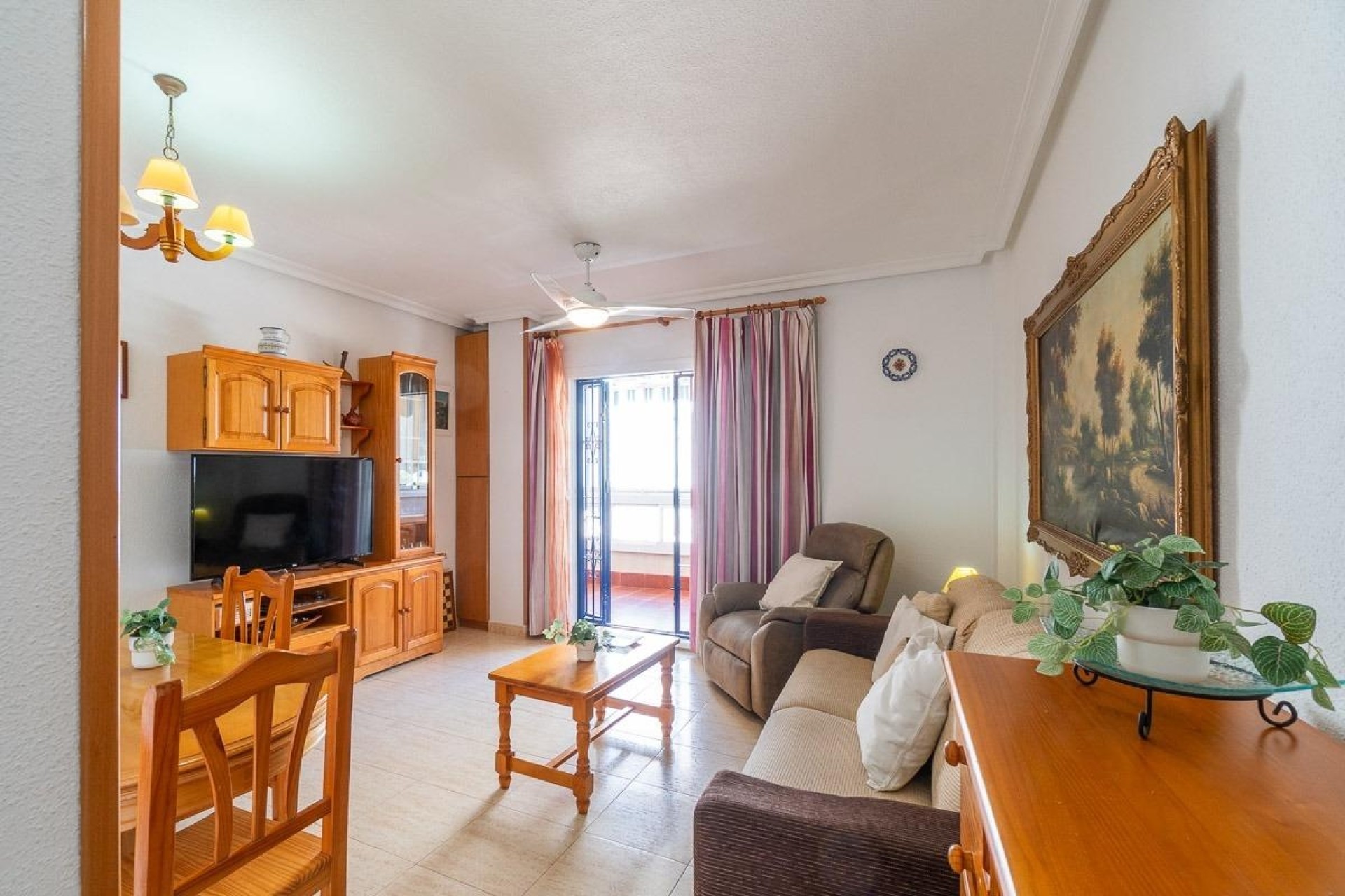 Location longue durée - Appartement -
Torrevieja - La Mata