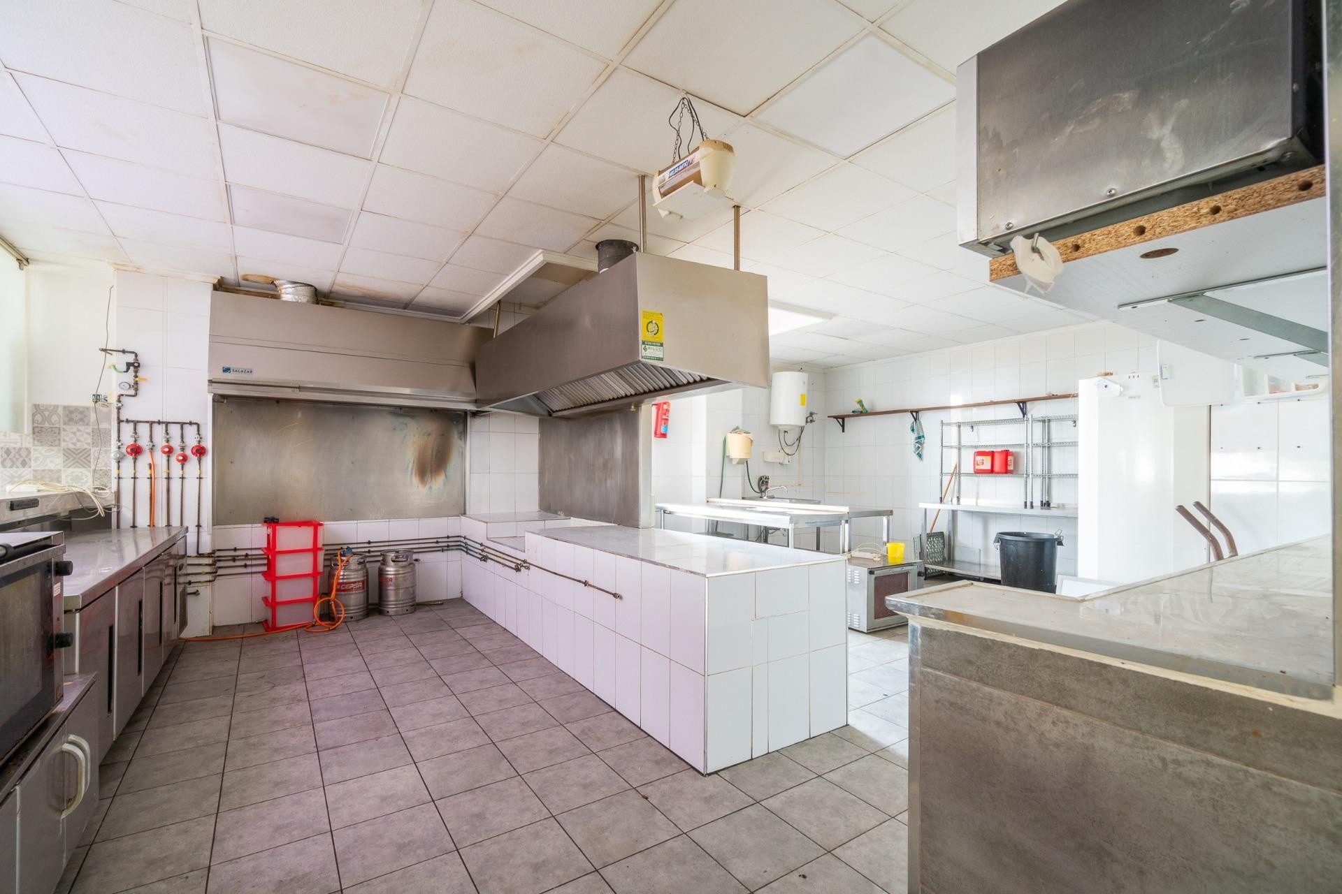 Location longue durée - Commercial -
San Fulgencio - La marina