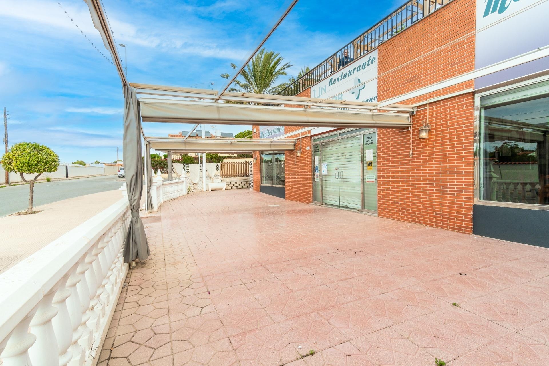 Location longue durée - Commercial -
San Fulgencio - La marina