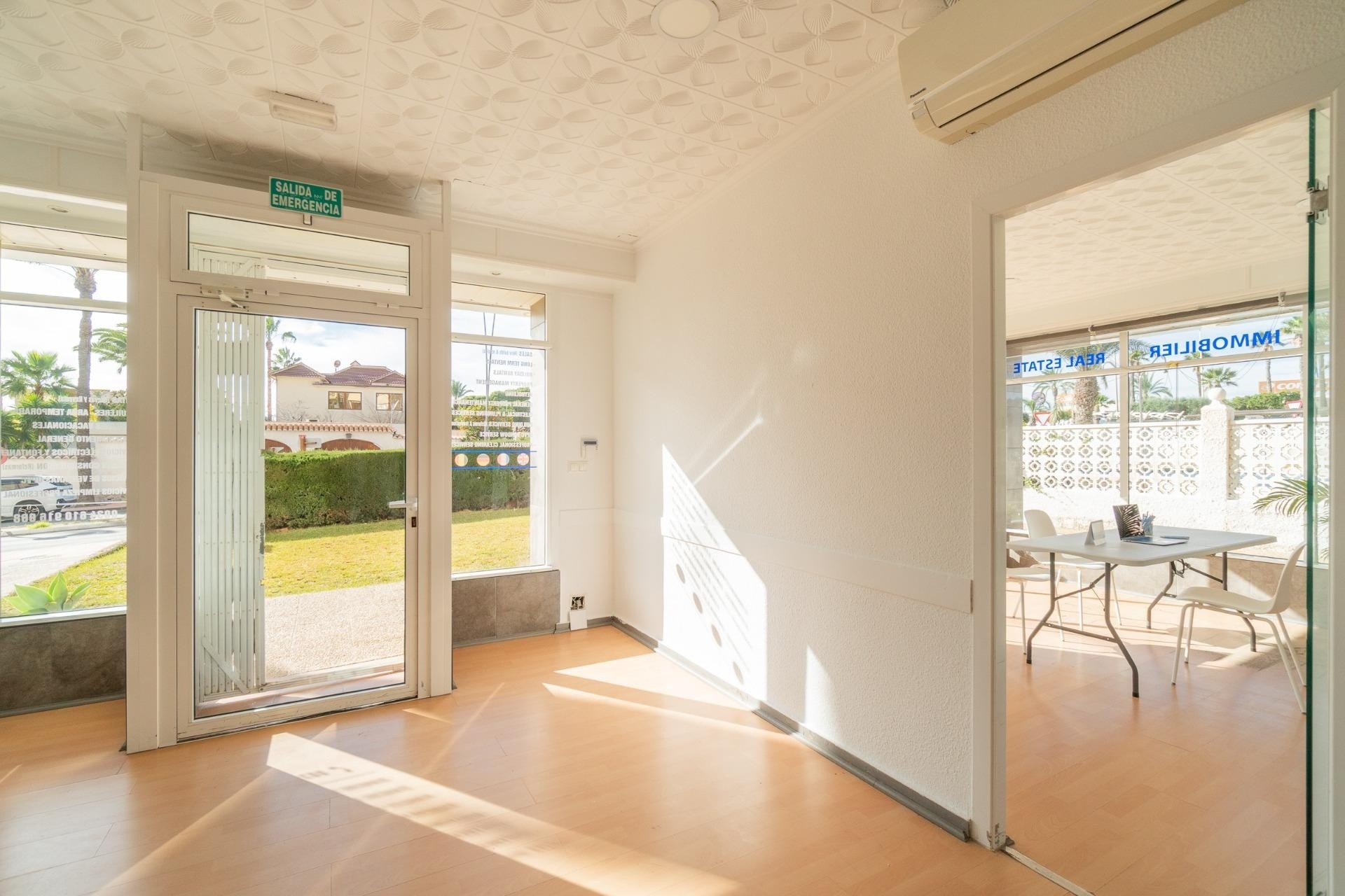 Location longue durée - Commercieel -
Orihuela Costa - La Zenia