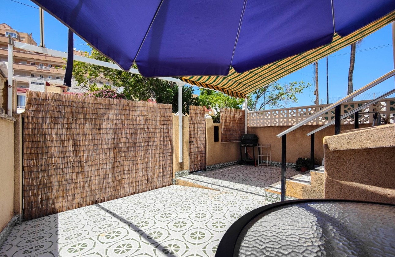 Location longue durée - Maison de ville -
Torrevieja - Nueva Torrevieja