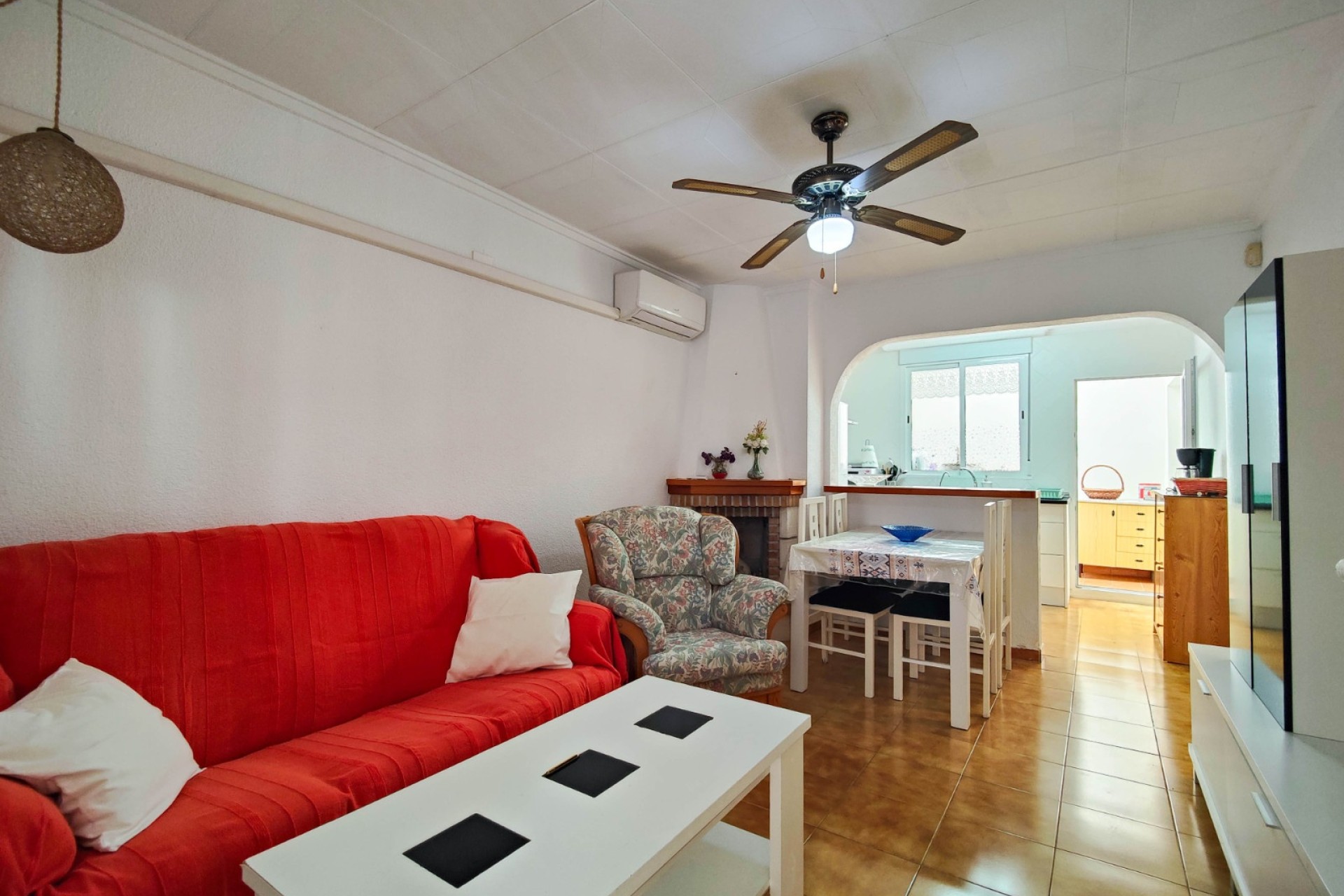 Location longue durée - Maison de ville -
Torrevieja - Nueva Torrevieja