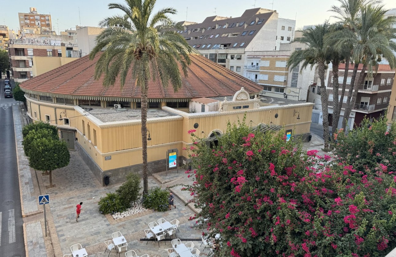 Long Term Rental - Apartment / Flat -
Orihuela - TEATRO CIRCO