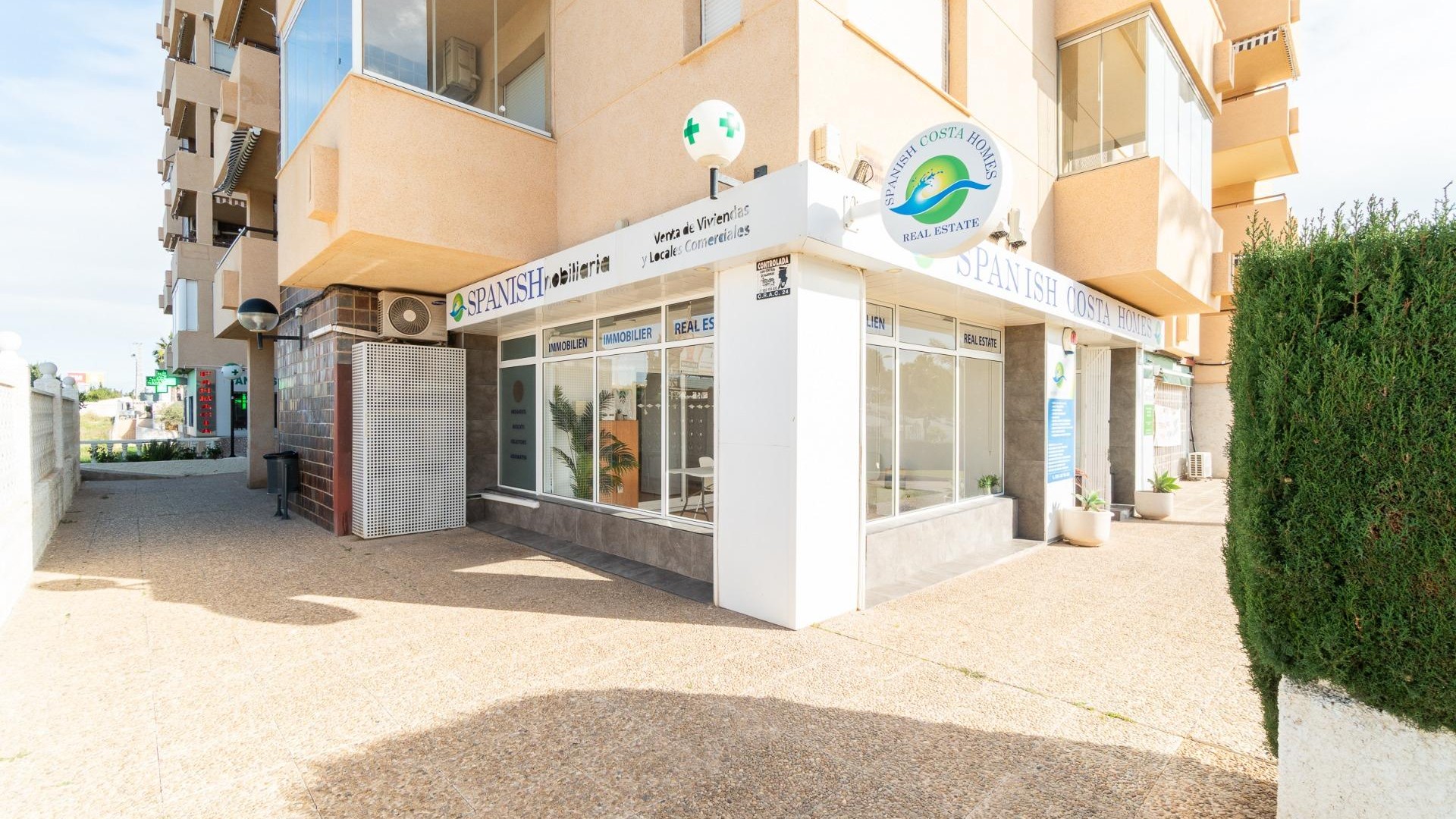 Long time Rental - Commercial -
Orihuela Costa - La Zenia