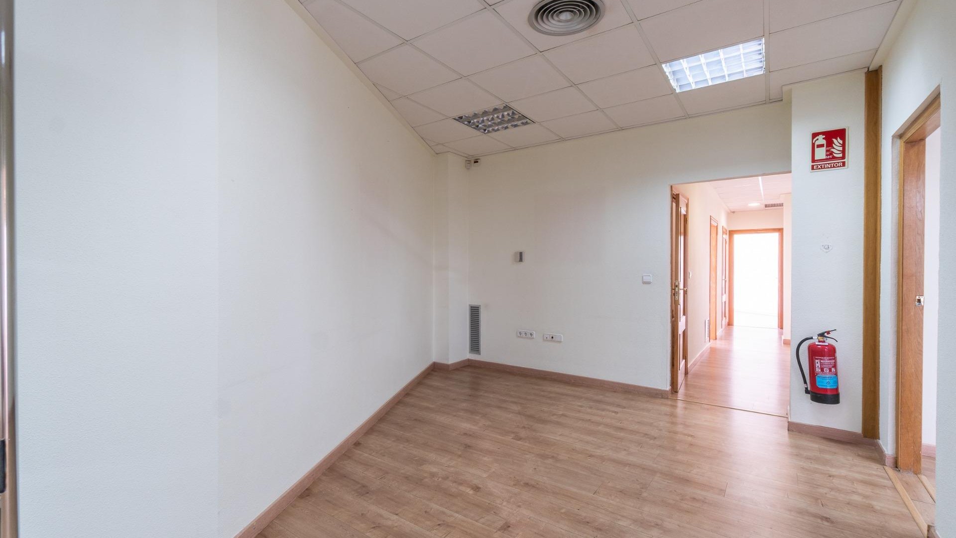 Long time Rental - Commercial -
Orihuela Costa - Playa Flamenca