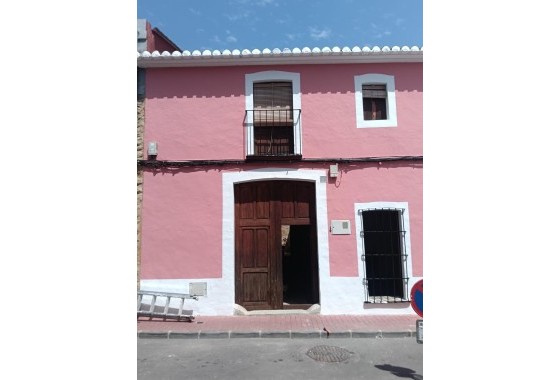 Maison de ville - Revente - Jesus Pobre -
                Inland