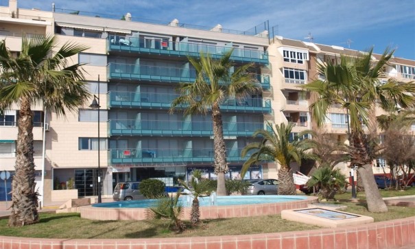 Mieszkanie w bloku - Sprzedaż - Torrevieja - Playa del Cura