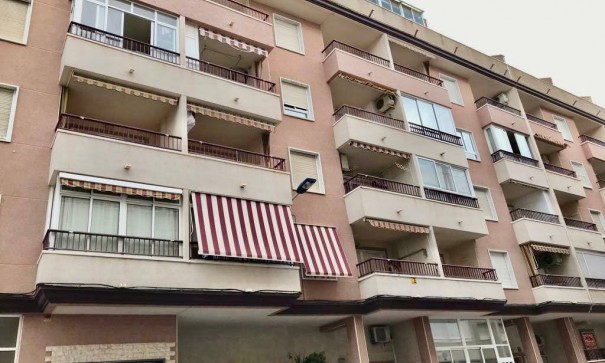 Mieszkanie w bloku - Sprzedaż - Torrevieja - Torrevieja