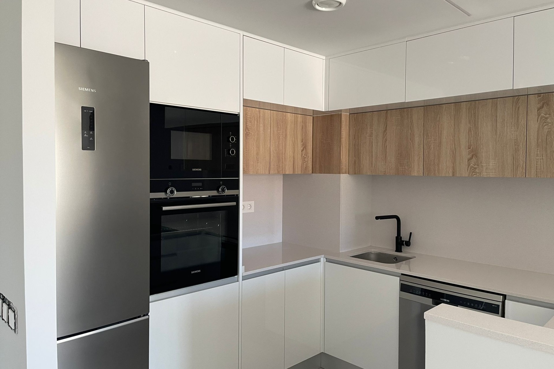 New Build - Apartment / Flat -
Mil Palmeras