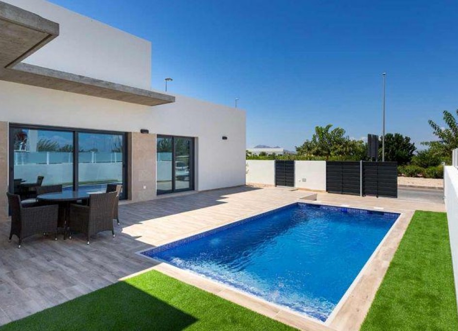 New Build - Detached Villa -
Daya Nueva - Center