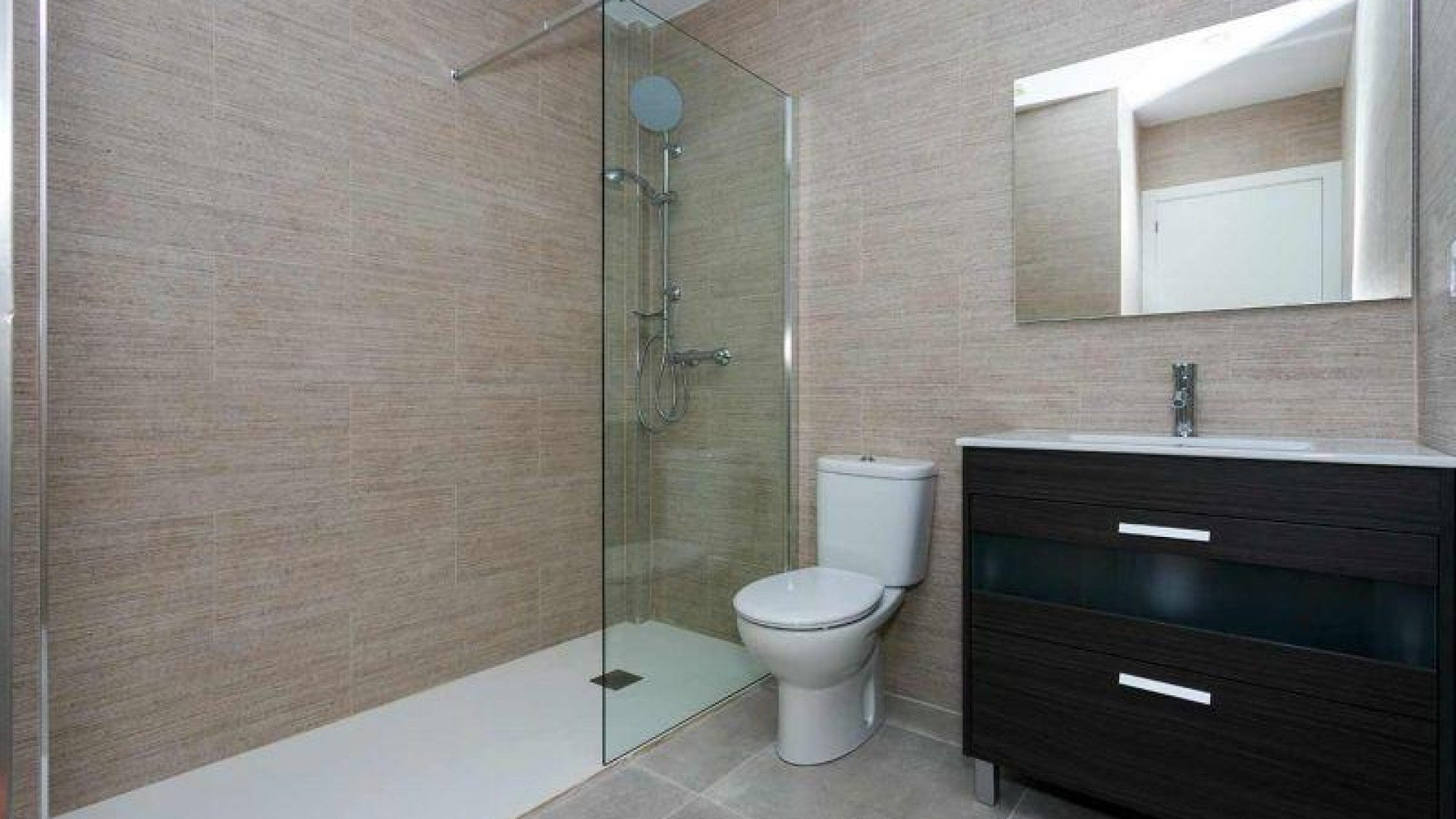 New Build - Detached Villa -
Daya Nueva - Center