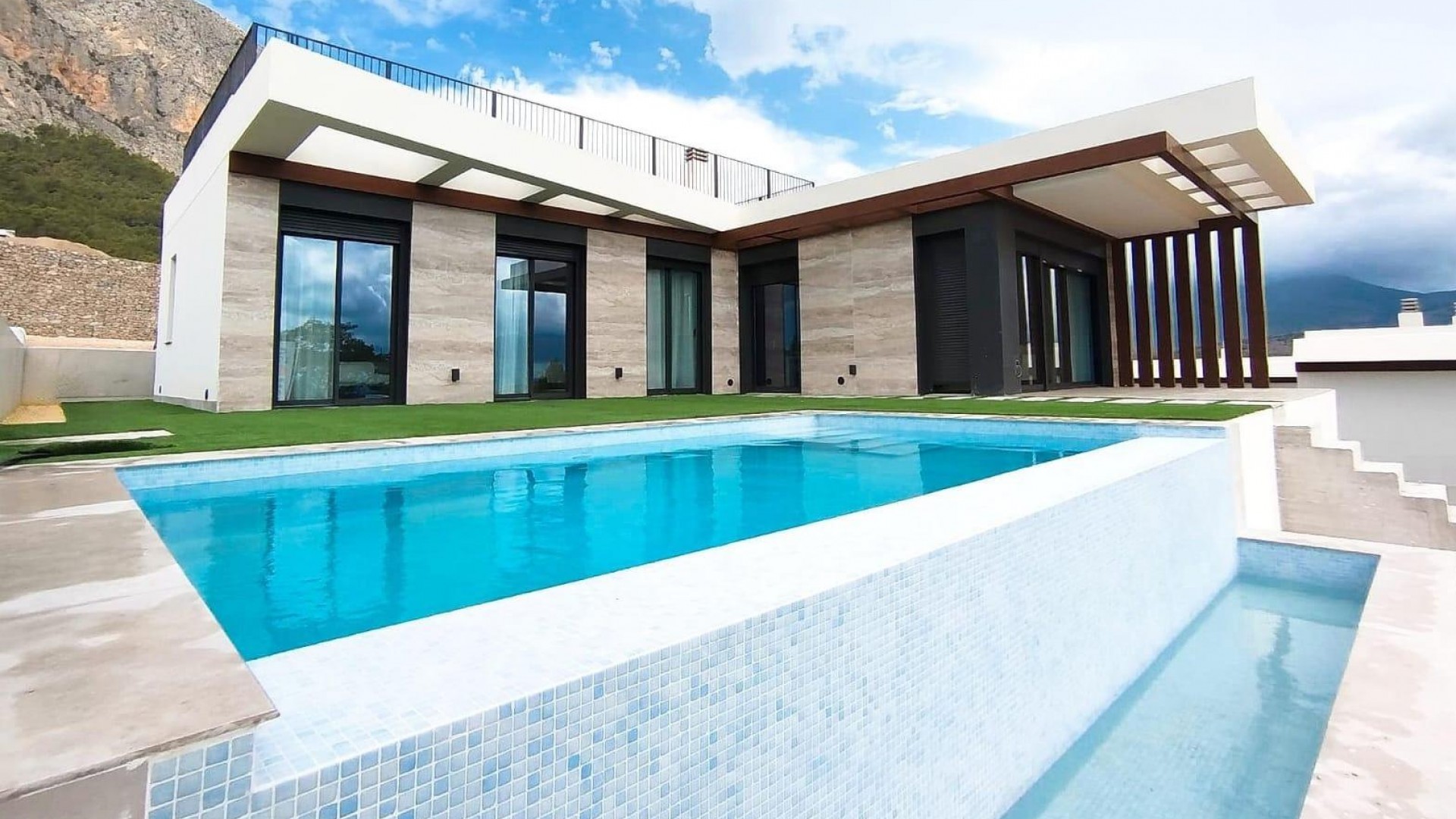 New Build - Detached Villa -
Polop - Urbanizaciones