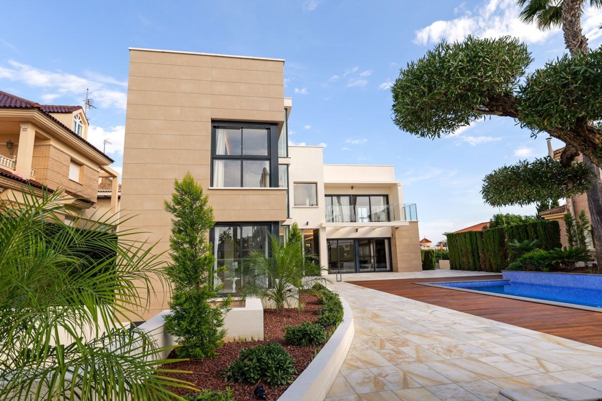 New Build - Detached Villa -
Torrevieja