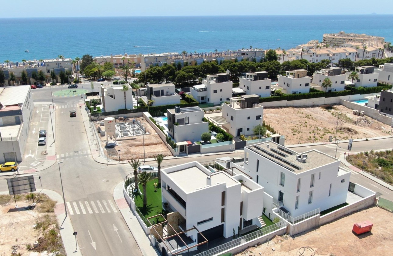 New Build - Freistehende Villa -
Orihuela Costa - Campoamor
