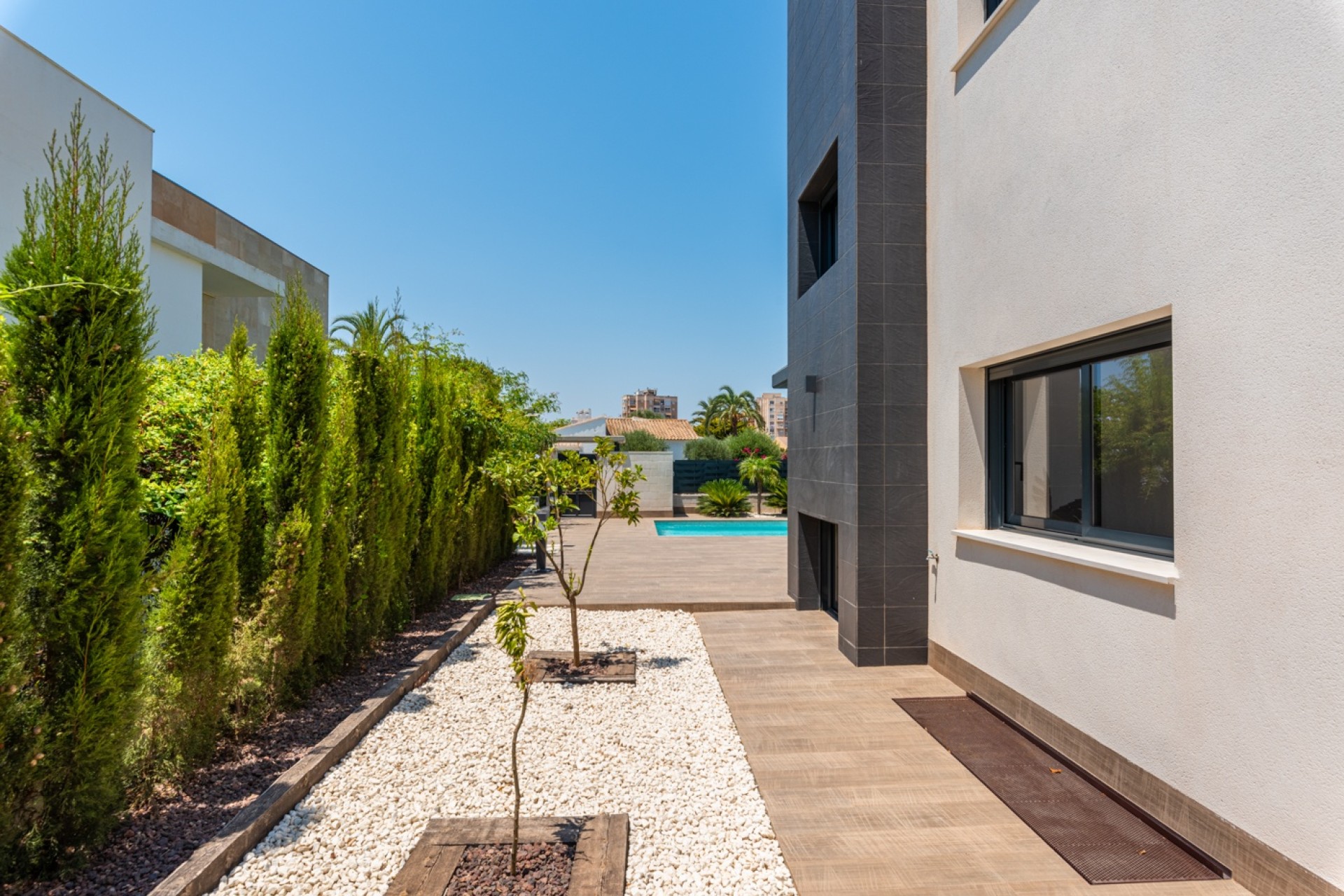 New Build - Freistehende Villa -
Playa Paraiso