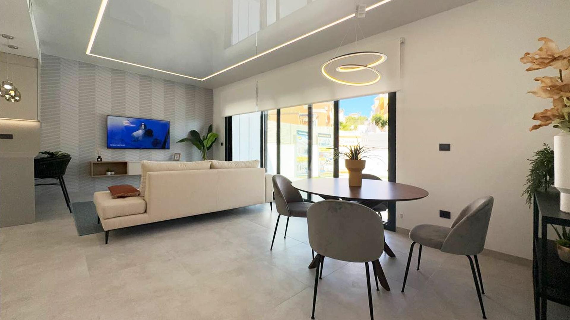 New Build - Freistehende Villa -
San Miguel de Salinas - BLUE LAGOON