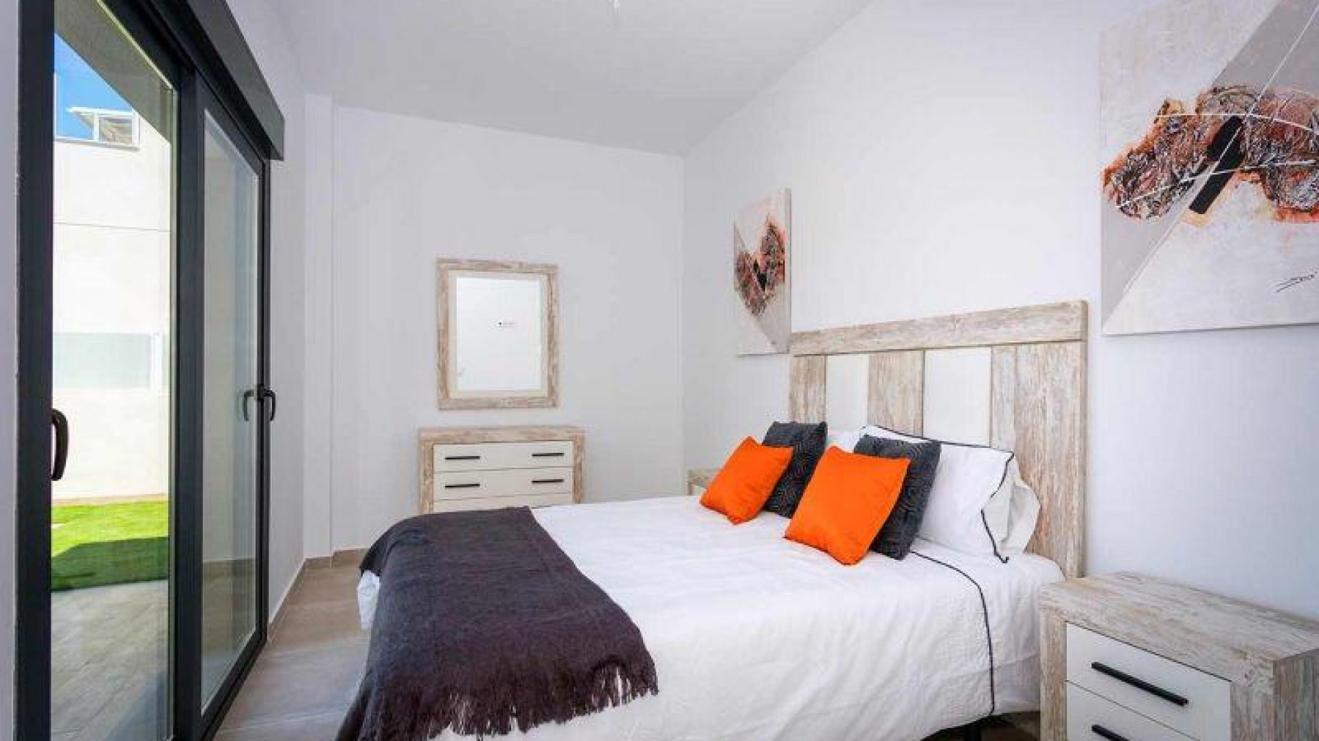 New Build - Semi Detached Villa -
Daya Nueva - Center