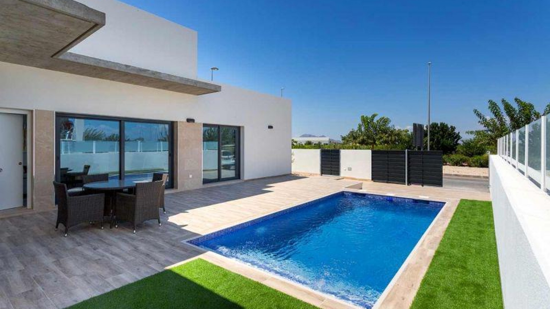 New Build - Semi Detached Villa -
Daya Nueva - Center