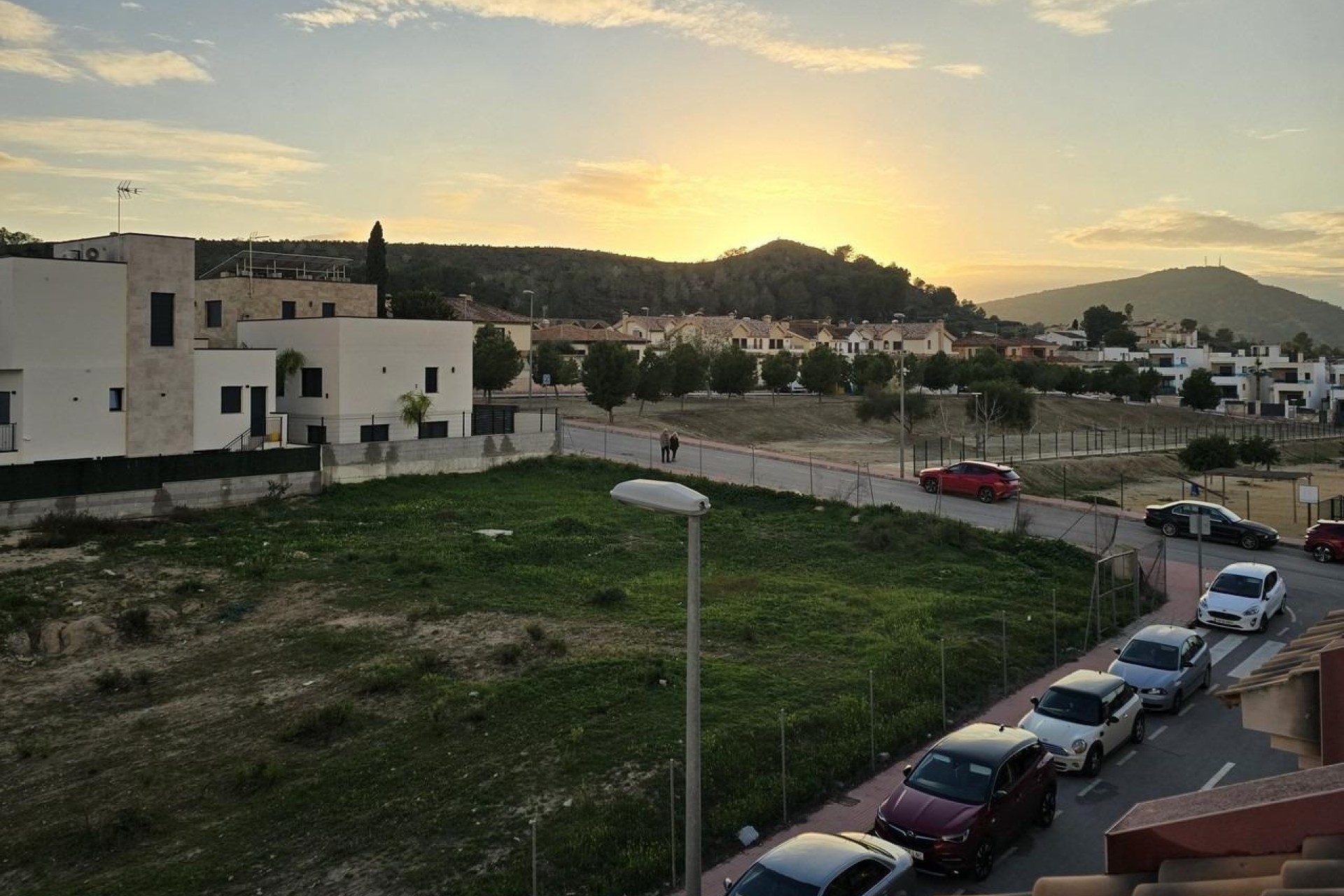 New Build - Stadthaus -
Bigastro - pueblo