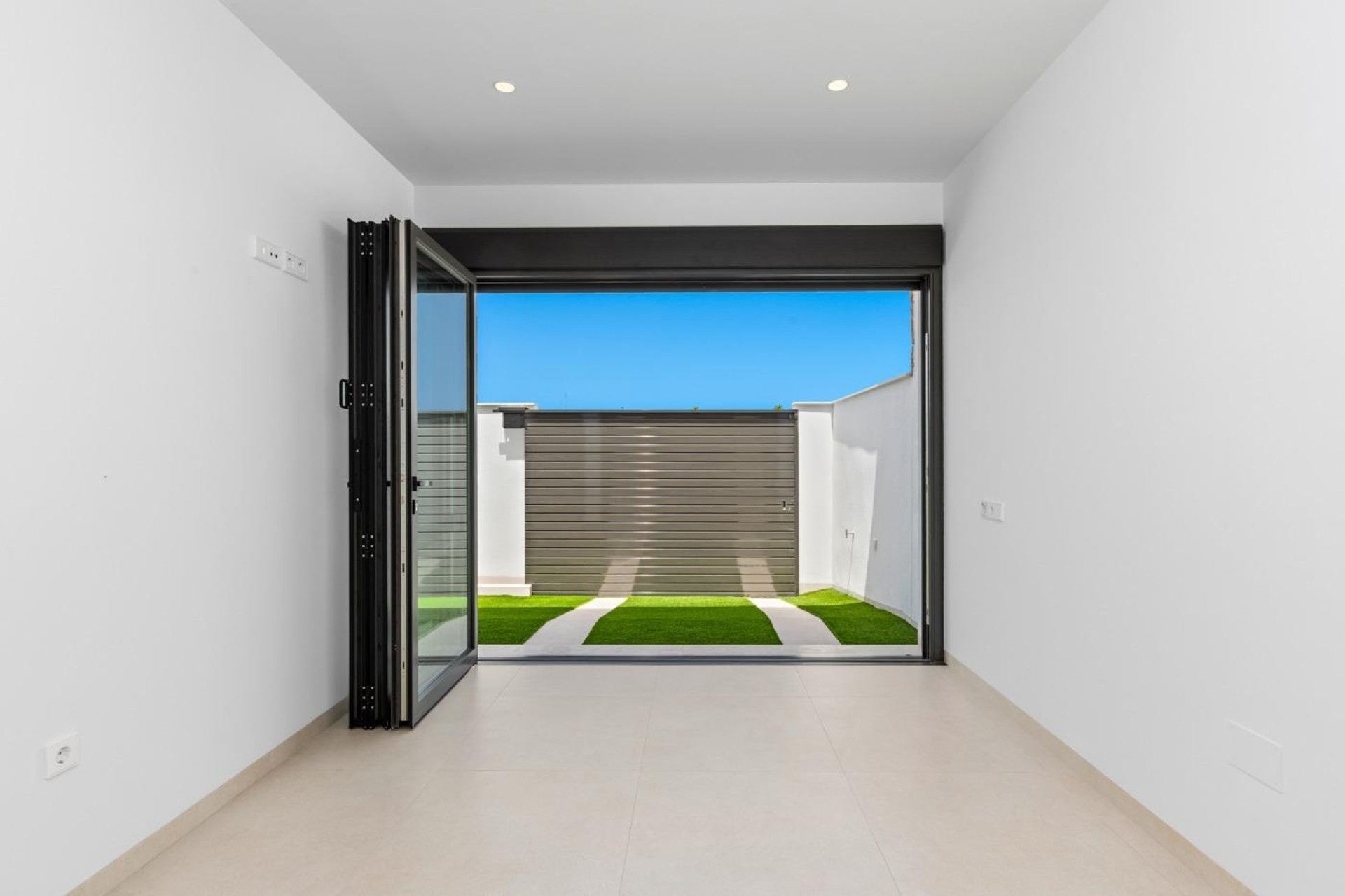 New Build - Stadthaus -
Los Alcazares - Serena Golf