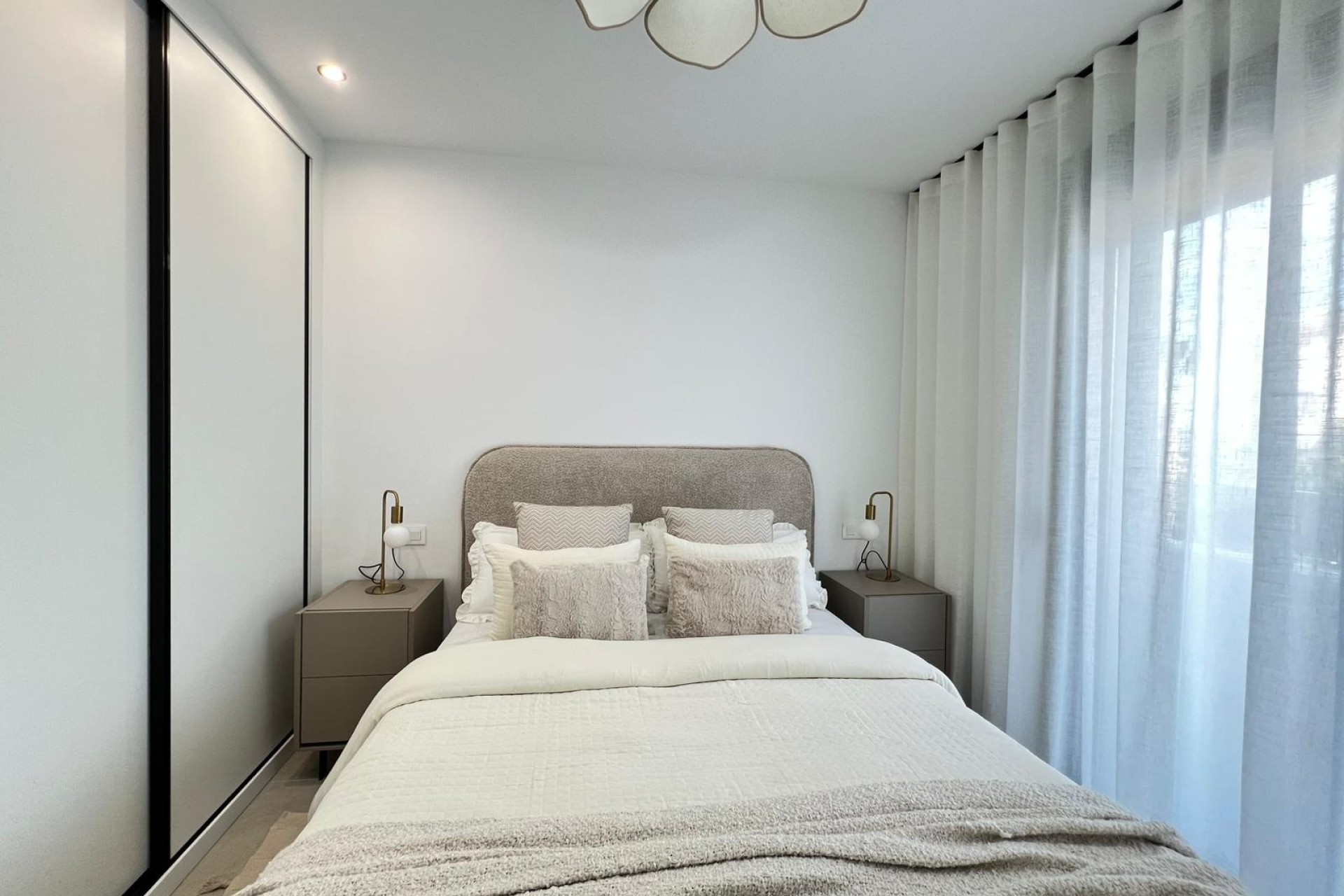 New Build - Town house -
Benferri