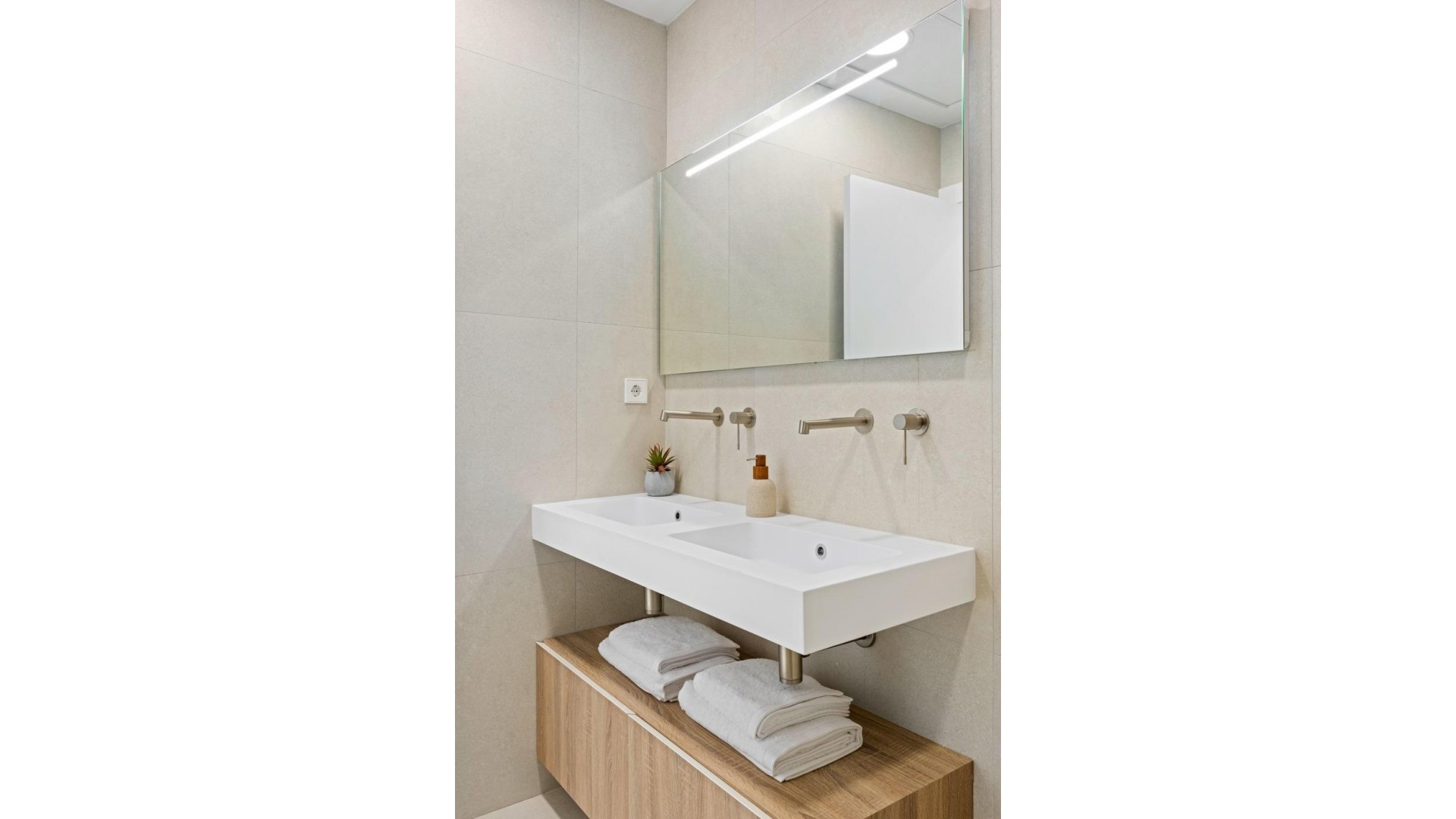 New Build - Town house -
Los Alcazares - Serena Golf