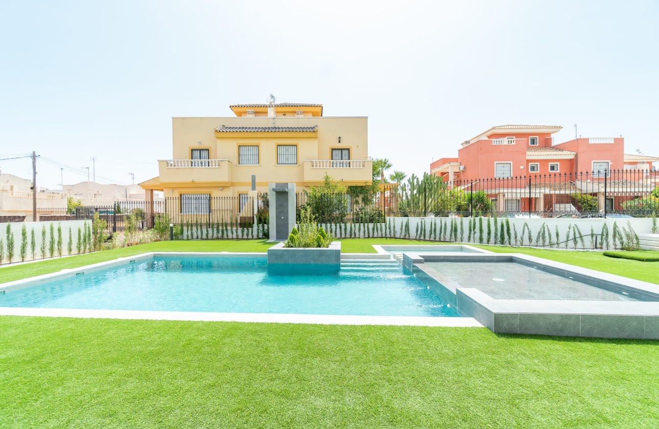 New Build - Wohnung / Apartment -
Torrevieja