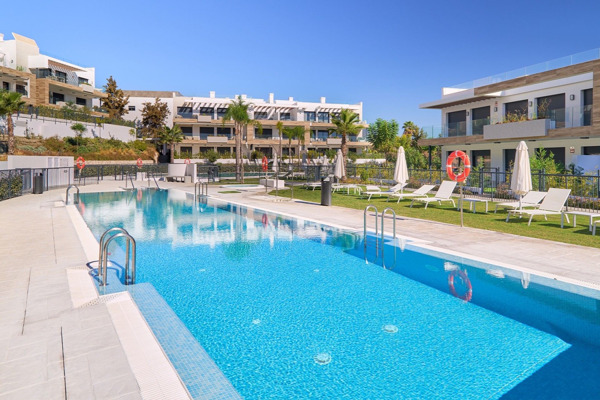 NIEUWBOUW - Appartement / Flat -
Estepona - Spain