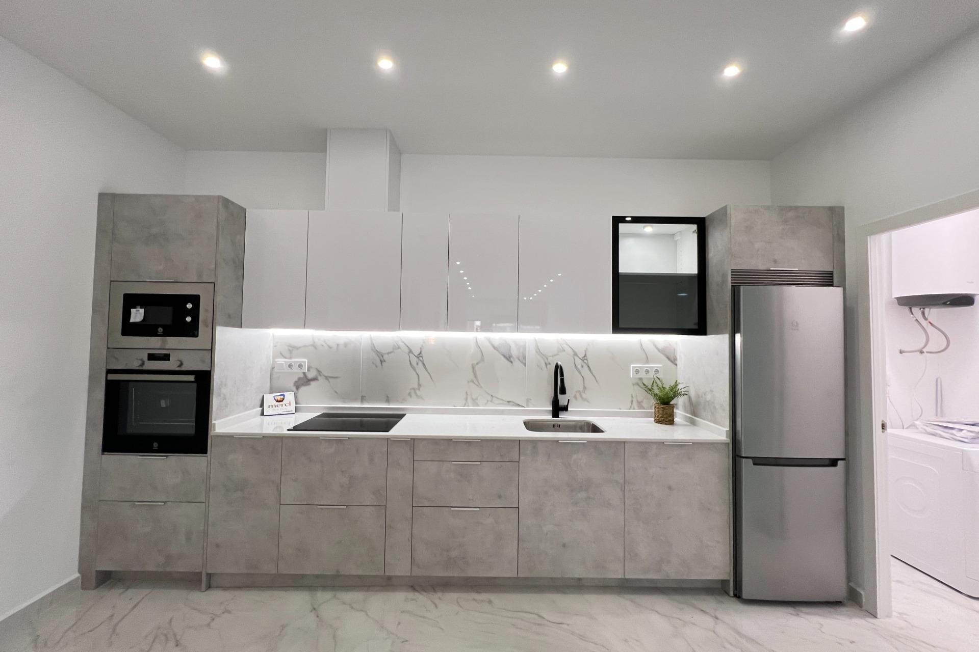 NIEUWBOUW - Appartement / Flat -
Torrevieja - Estacion de autobuses