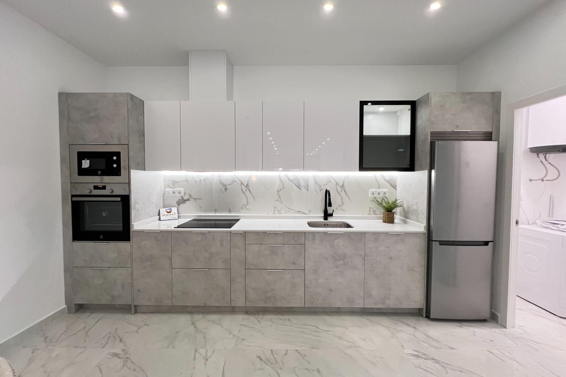 NIEUWBOUW - Appartement / Flat -
Torrevieja - Estacion de autobuses