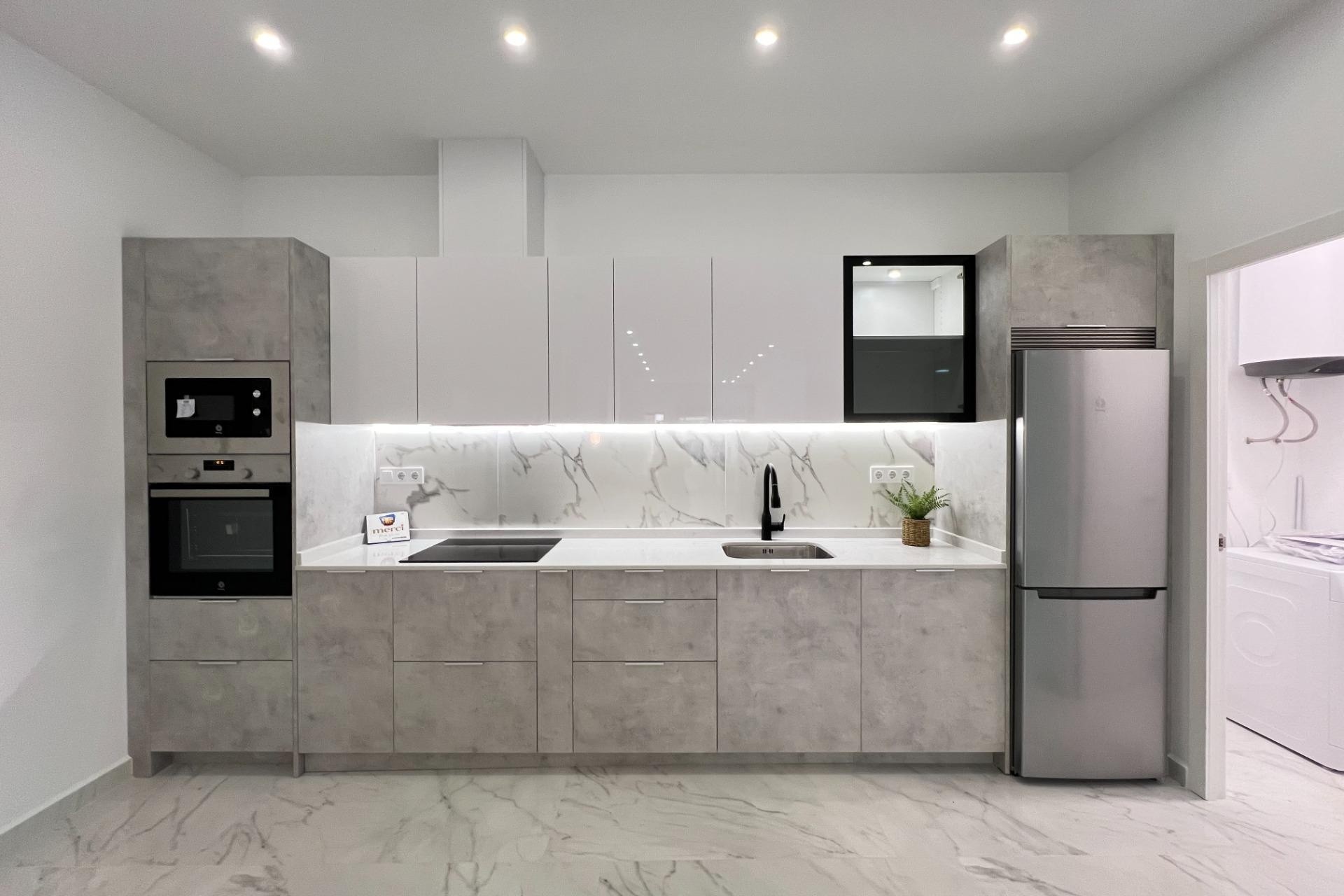 NIEUWBOUW - Appartement / Flat -
Torrevieja - Estacion de autobuses