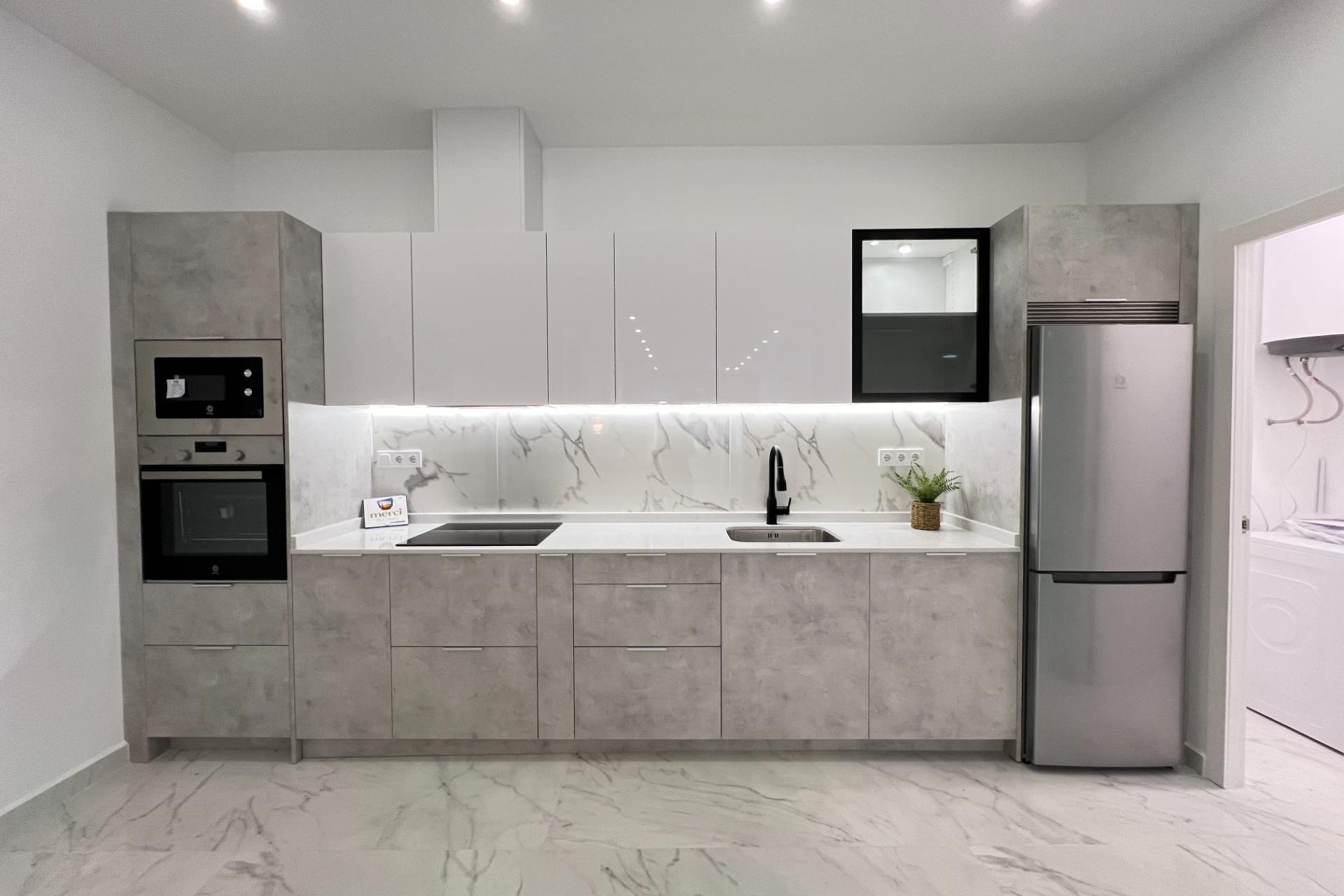 NIEUWBOUW - Appartement / Flat -
Torrevieja - Estacion de autobuses