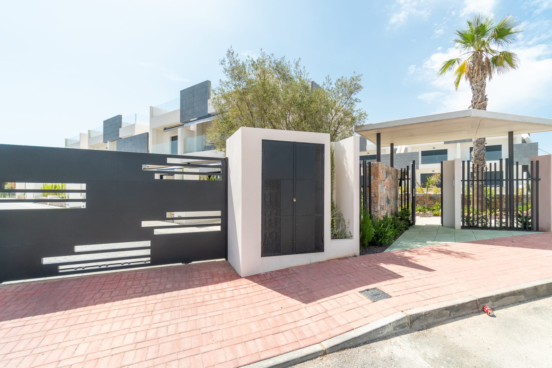 NIEUWBOUW - Hoge bungalow -
Torrevieja