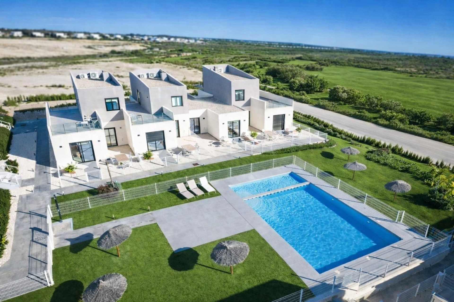 NIEUWBOUW - Rijhuis -
Baños y Mendigo - Altaona Golf & Country Village
