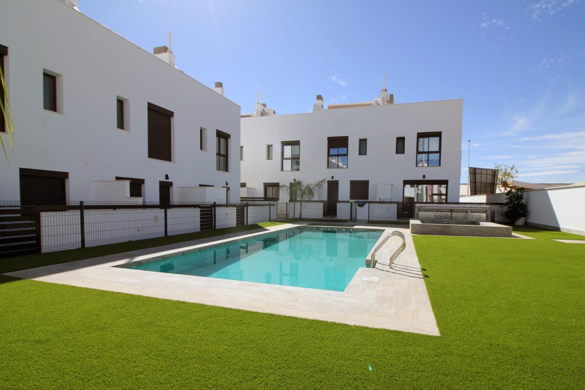 NIEUWBOUW - Rijhuis -
Pilar de la Horadada - parque Andromeda