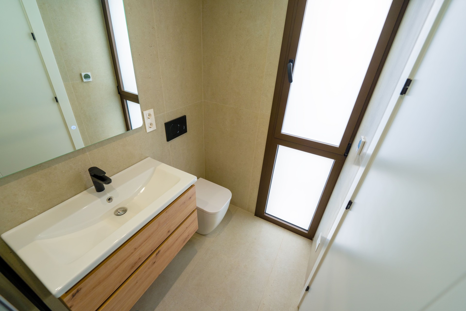 NIEUWBOUW - Stadswoning -
Heredades