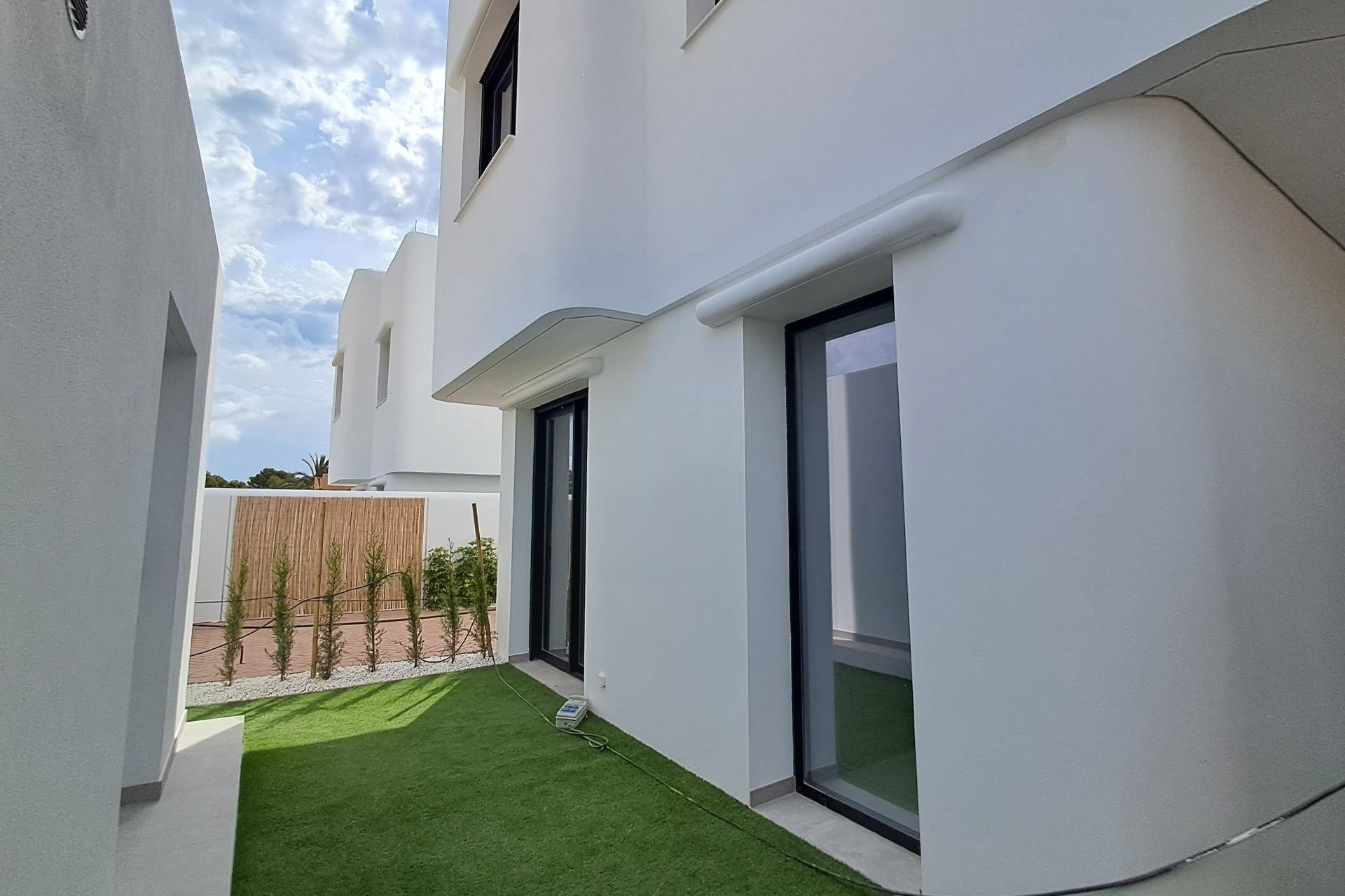 NIEUWBOUW - Vrijstaande Villa -
Alfaz del Pi - El Albir
