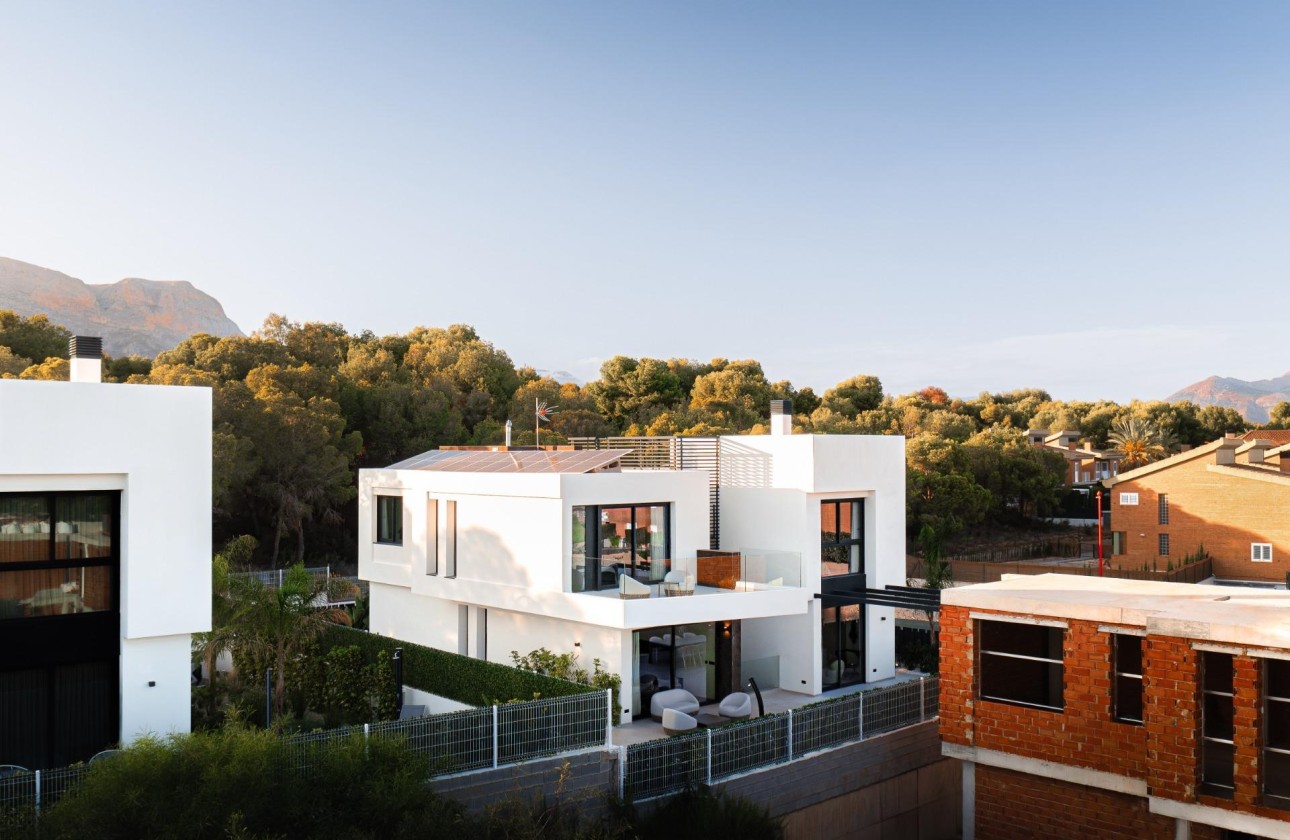 NIEUWBOUW - Vrijstaande Villa -
Benidorm - Pueblo Levante