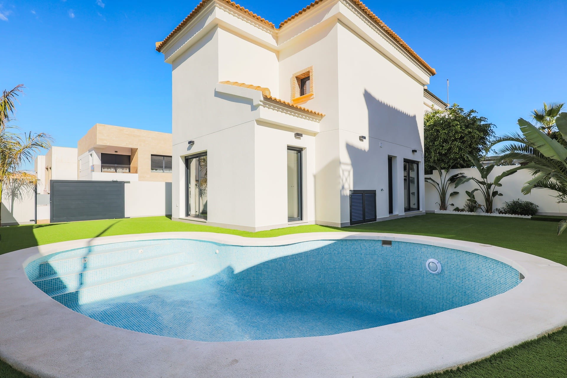 NIEUWBOUW - Vrijstaande Villa -
Orihuela Costa