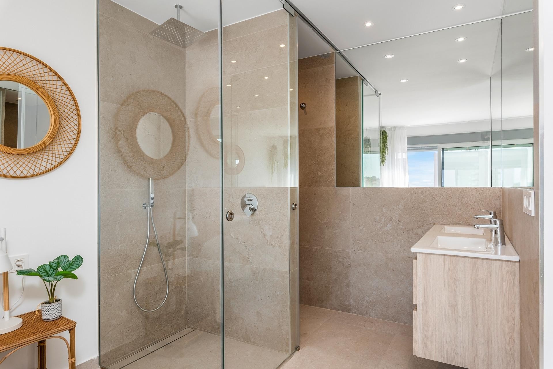 Nouvelle construction - Apartement Flat -
Dolores - Sector 3