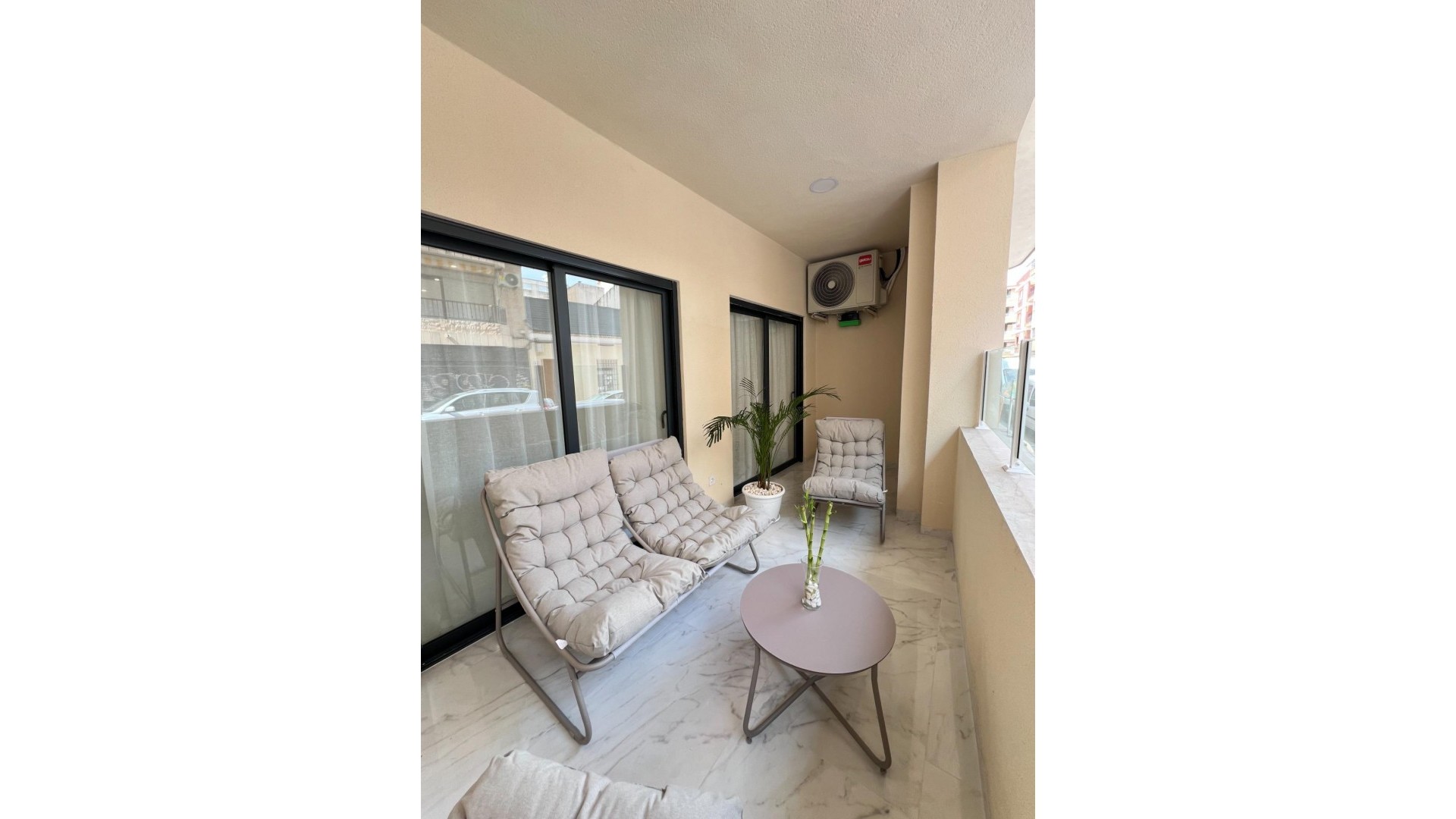 Nouvelle construction - Apartement Flat -
Torrevieja - Estacion de autobuses