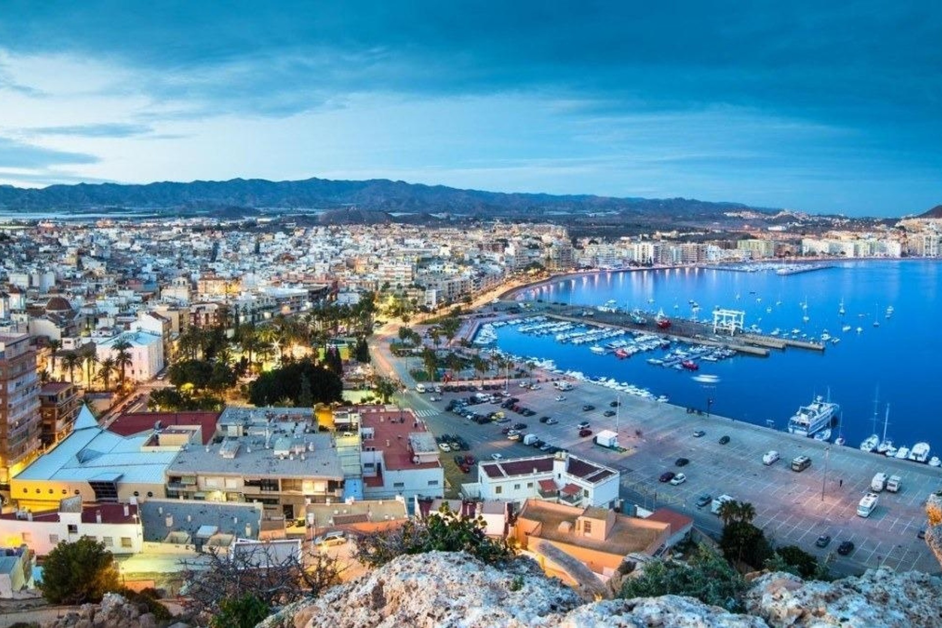 Nouvelle construction - Appartement -
Águilas