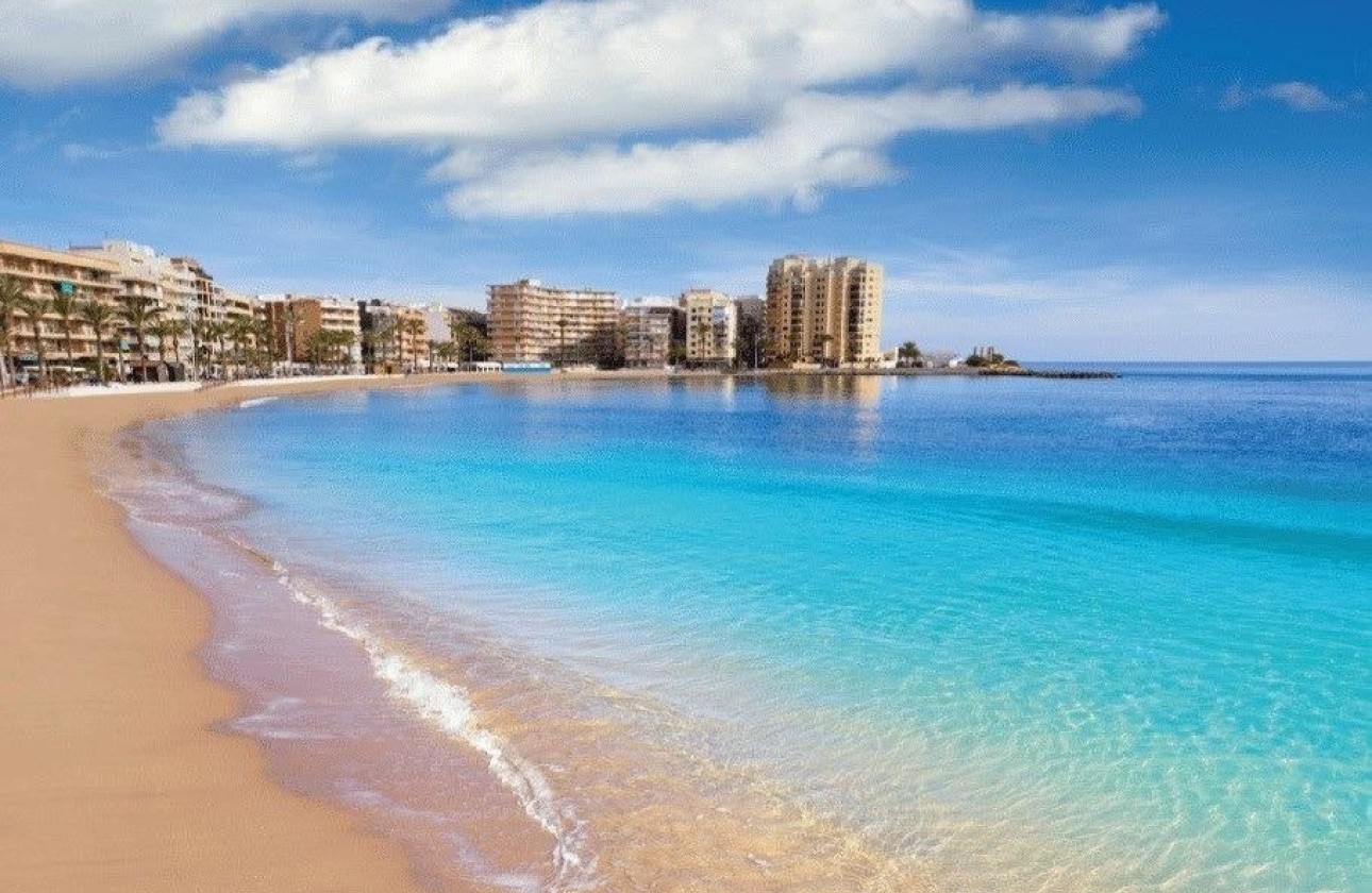 Nouvelle construction - Appartement -
Torrevieja - Center